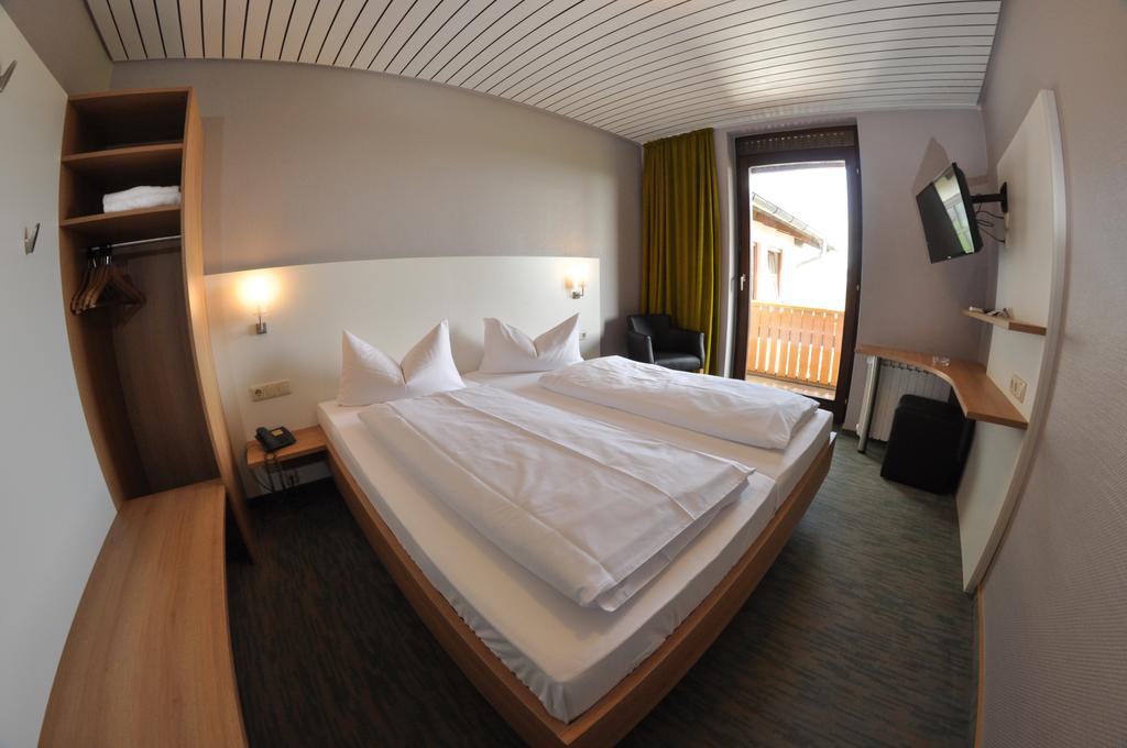 Hotel Berghof Petersberg  Exteriör bild